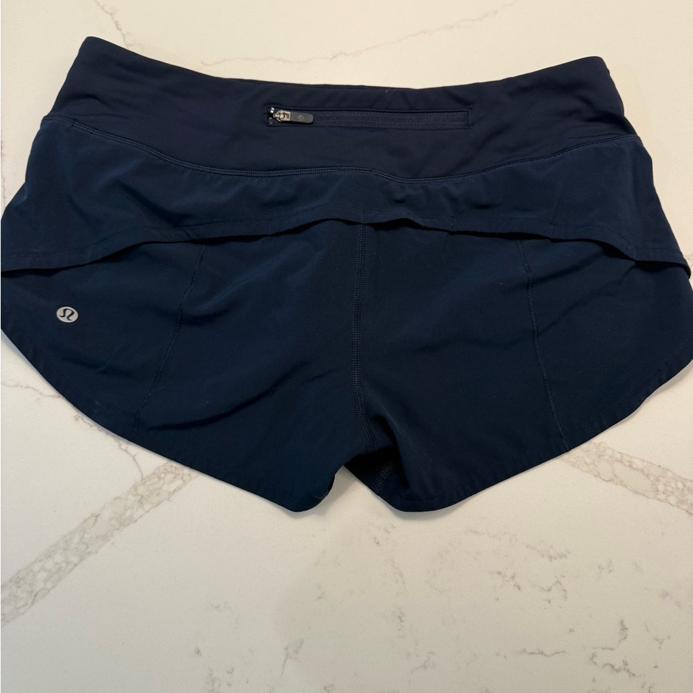 EUC- Lululemon Women's Speed Up High-Rise Lined shorts- size 6